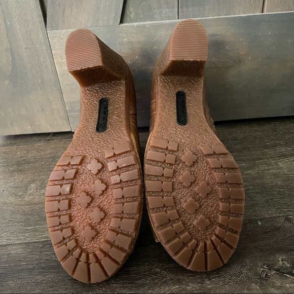 Timberland ’Glancy’ Ruched Peep Toe Boots - Picture 9 of 15